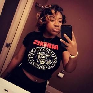 Meet your Posher, Toya